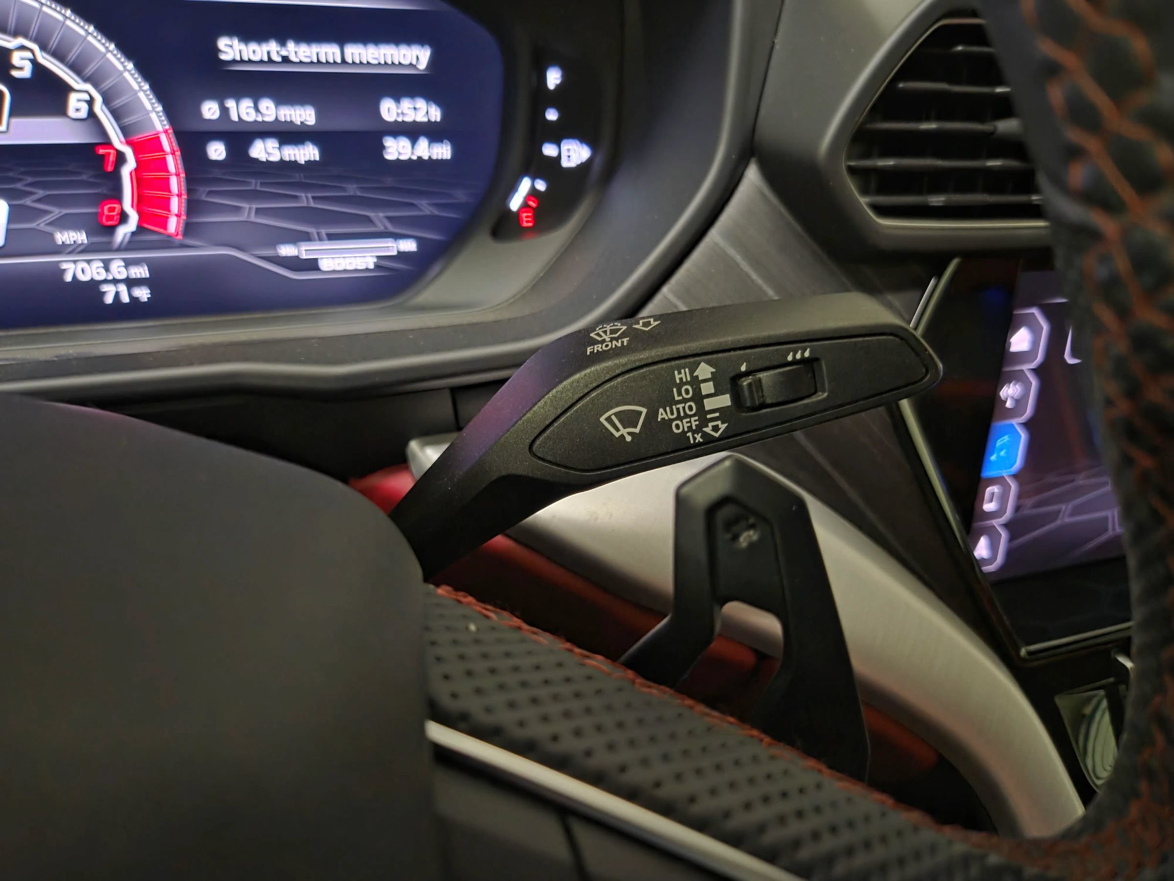 Used 2020 Lamborghini Urus AWD/4WD image 22