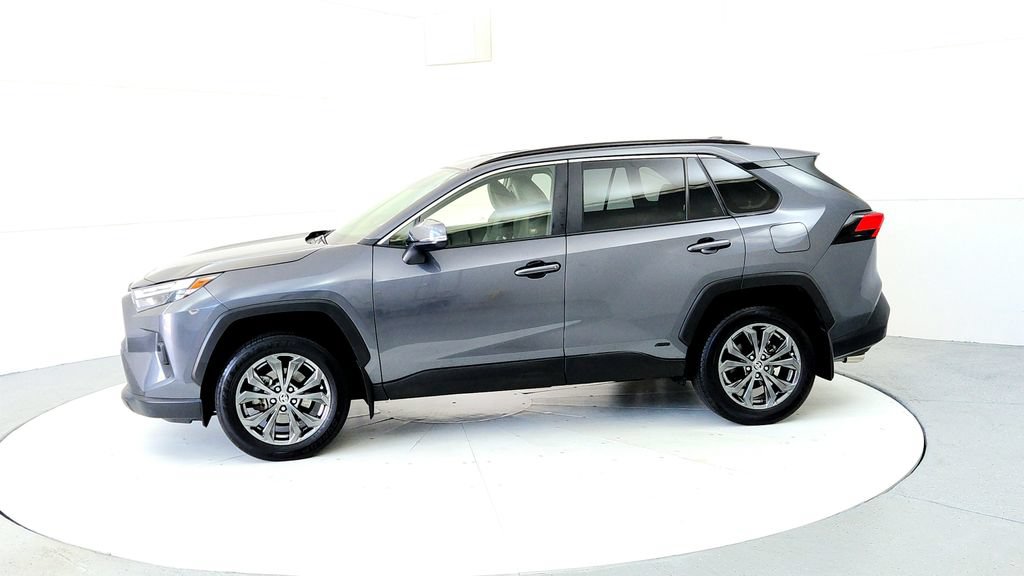 Used 2023 Toyota RAV4 XLE Premium AWD/4WD image 3