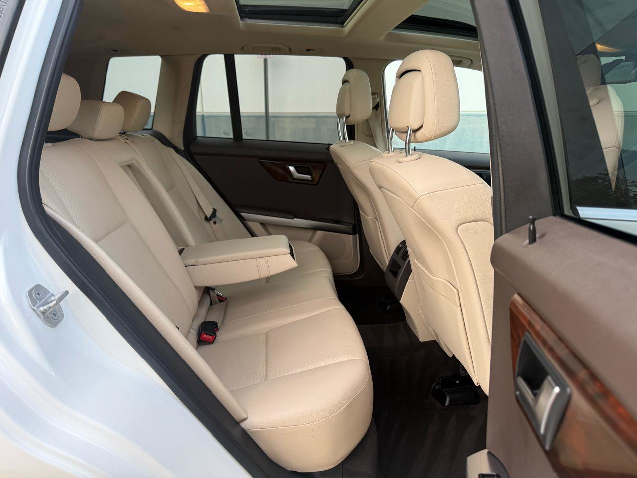 Used 2013 Mercedes-Benz GLK 350 4MATIC image 24