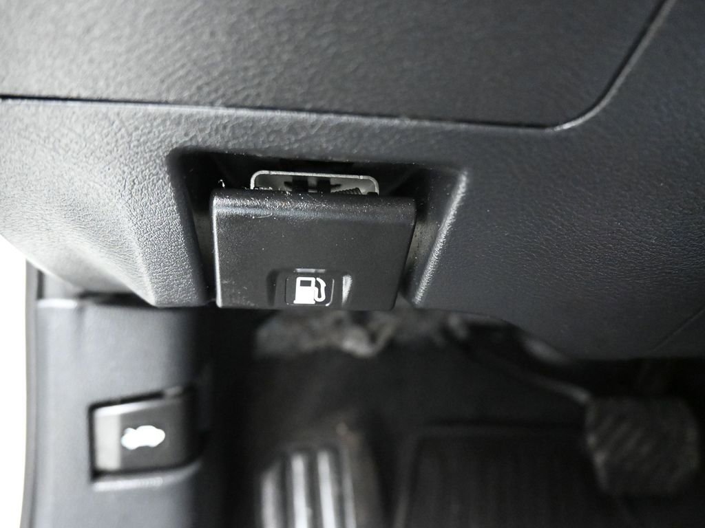 Used 2020 Nissan Altima 2.0 Platinum FWD image 27