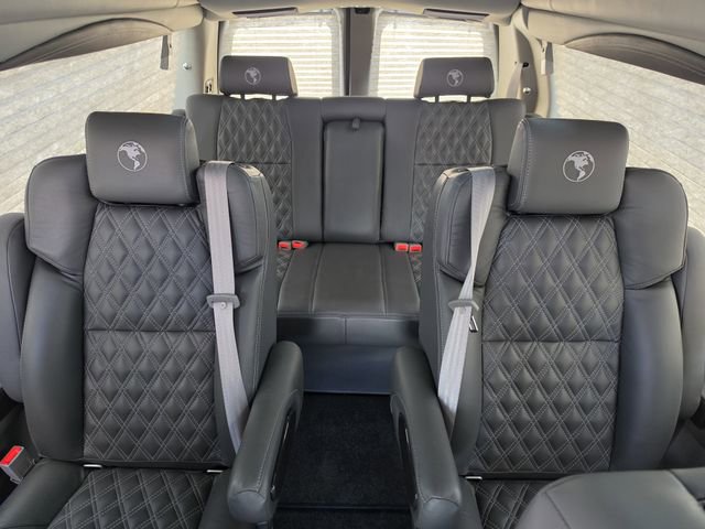 New 2024 Chevrolet Express 2500 Extended image 19