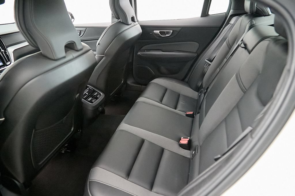 Certified 2025 Volvo S60 B5 Ultra AWD/4WD image 23