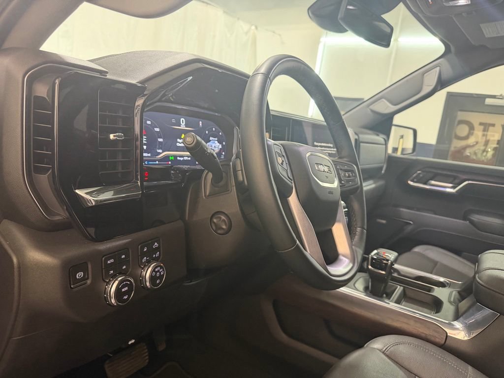 Used 2024 GMC Sierra 1500 SLT w/ SLT Premium Plus Package AWD/4WD image 12