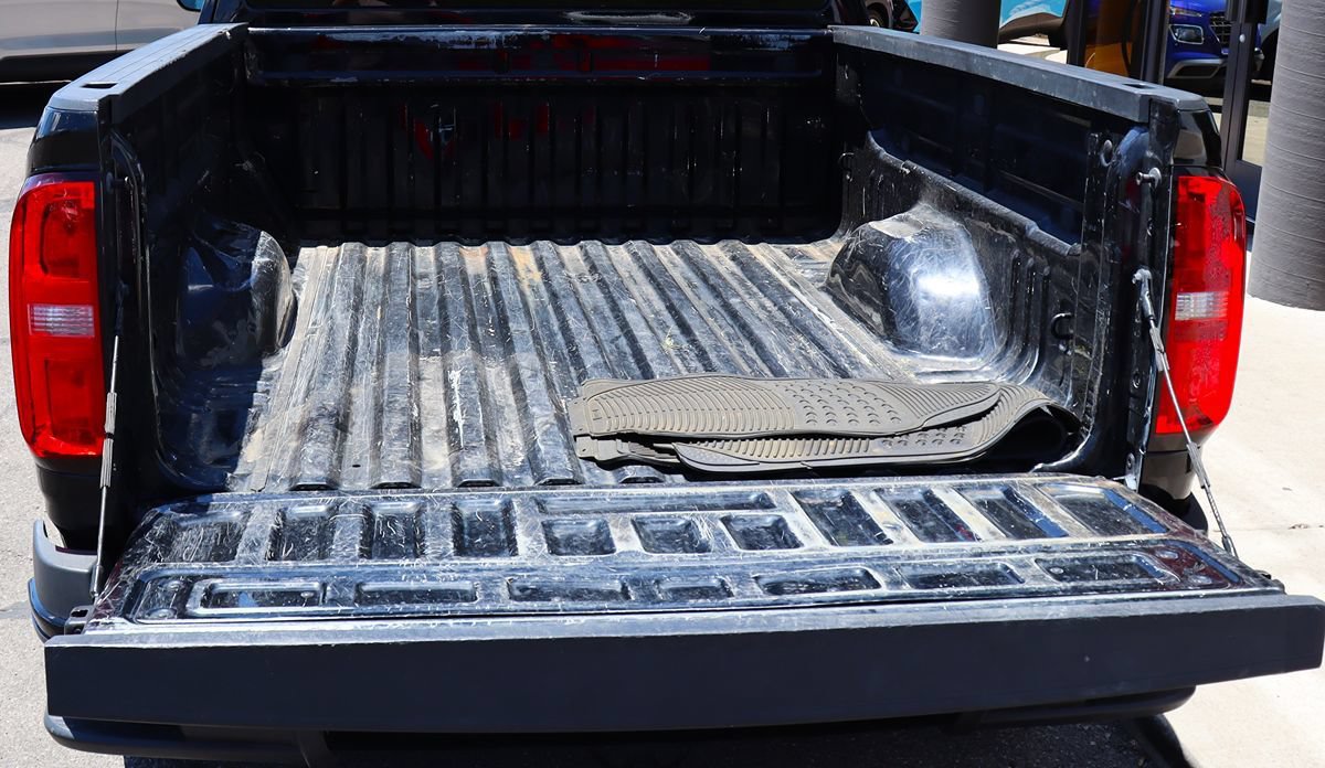 Used 2022 Chevrolet Colorado LT w/ Fleet Safety Package RWD image 24
