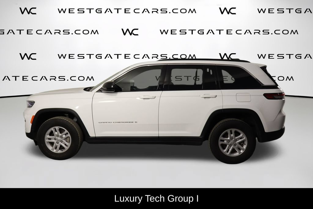 Used 2025 Jeep Grand Cherokee Laredo w/ Luxury Tech Group I AWD/4WD image 5