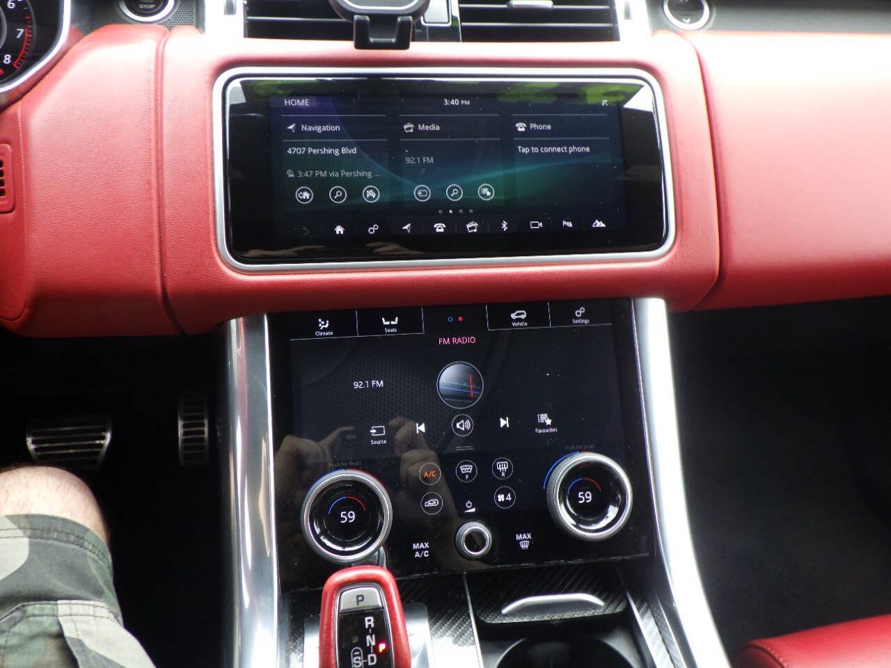 Used 2018 Land Rover Range Rover Sport SVR AWD/4WD image 26