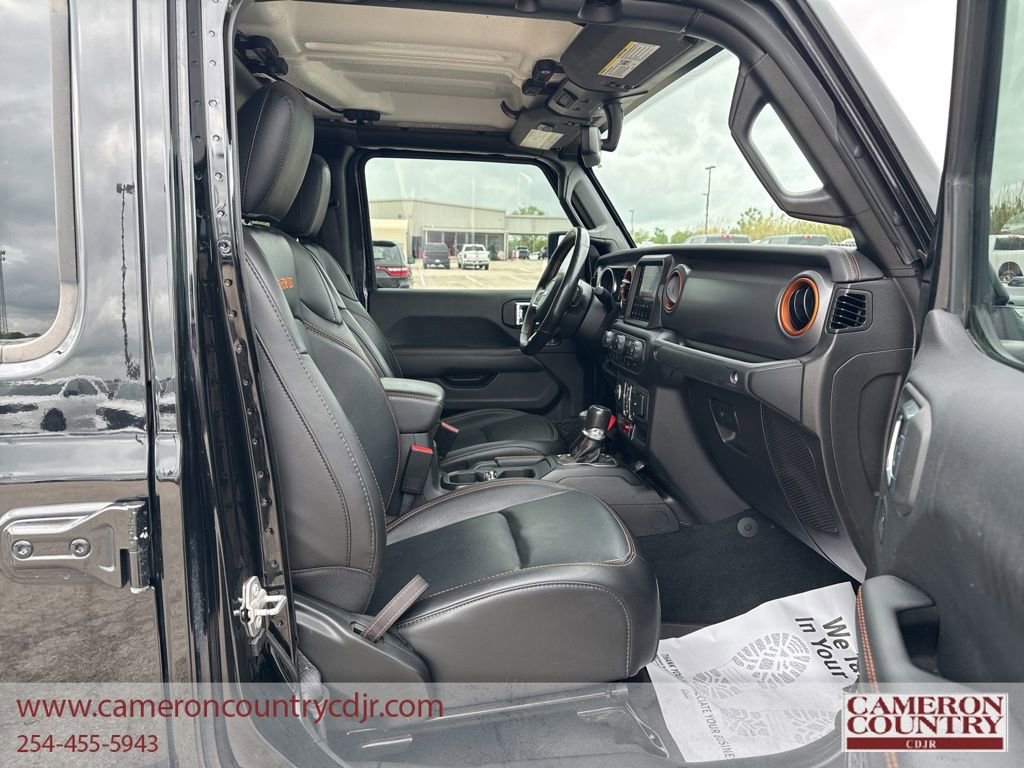 Used 2023 Jeep Gladiator Mojave w/ Cold Weather Group AWD/4WD image 18