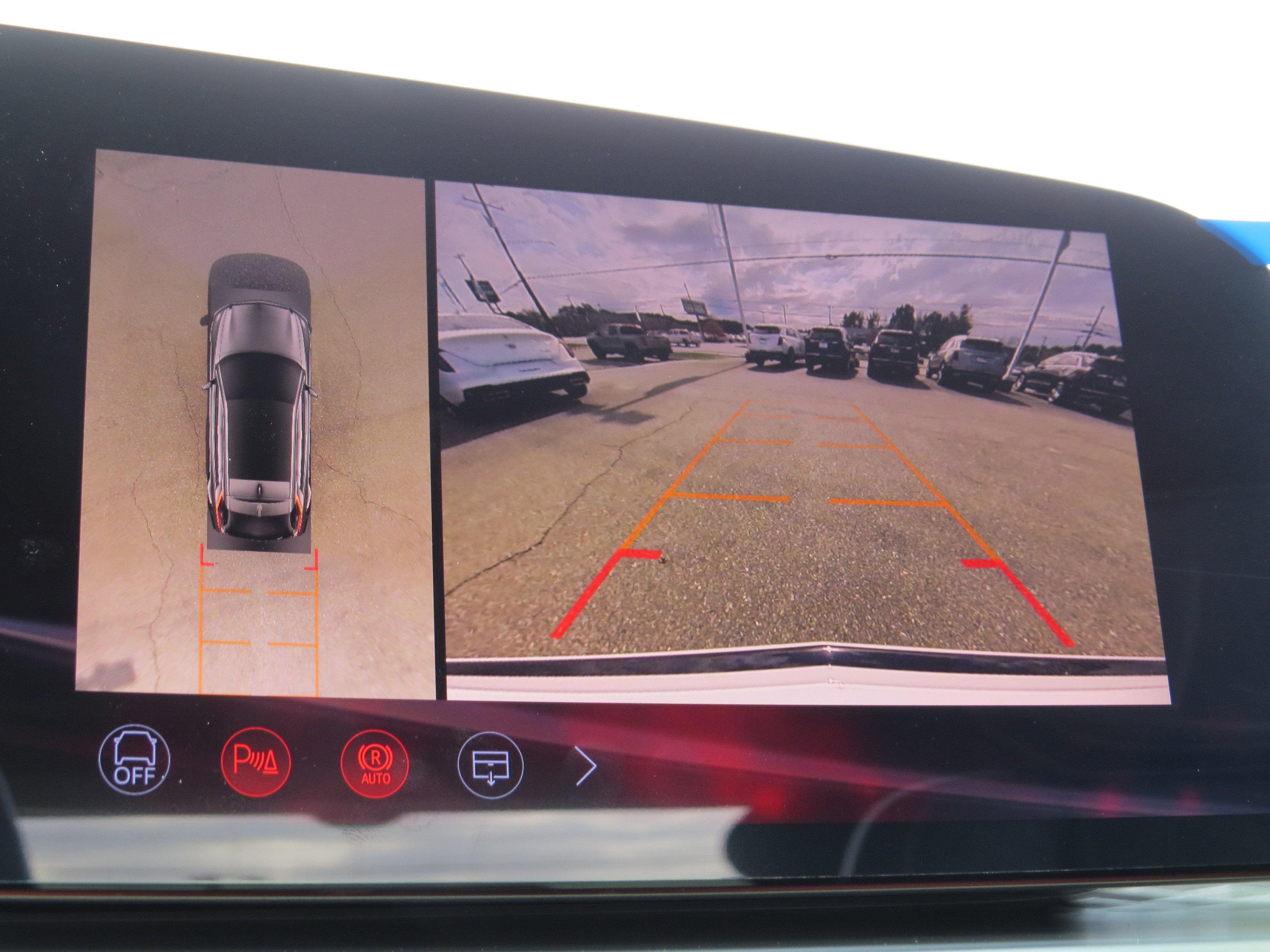 New 2026 Cadillac Lyriq V w/ Exterior Carbon Fiber Package image 24