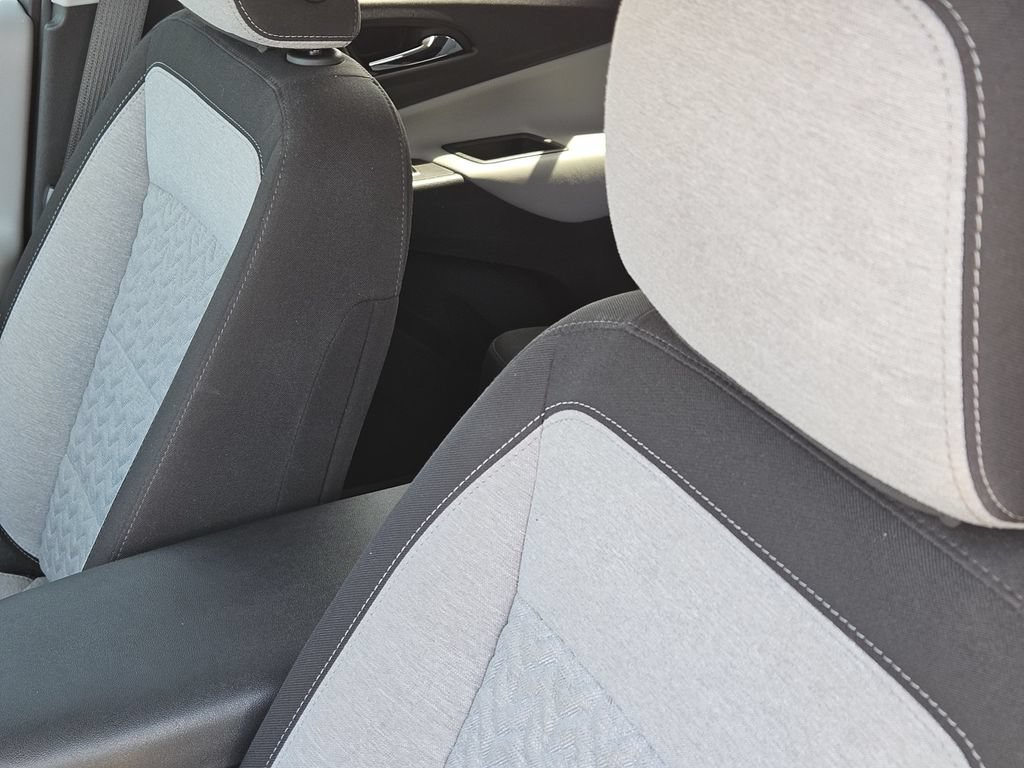 Used 2023 Chevrolet Equinox LS w/ LS Convenience Package FWD image 24