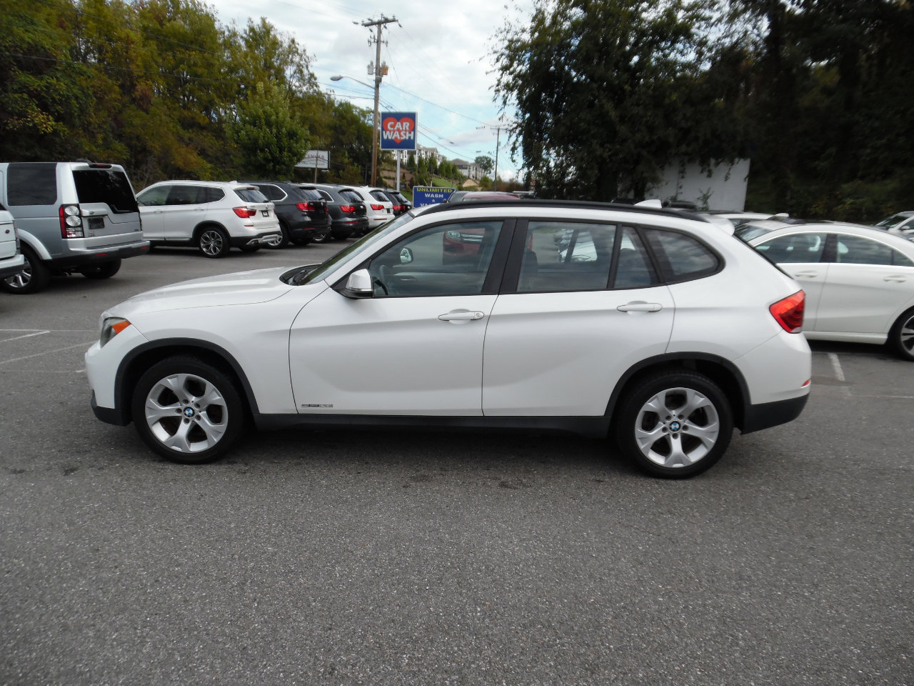Used 2014 BMW X1 sDrive28i image 2