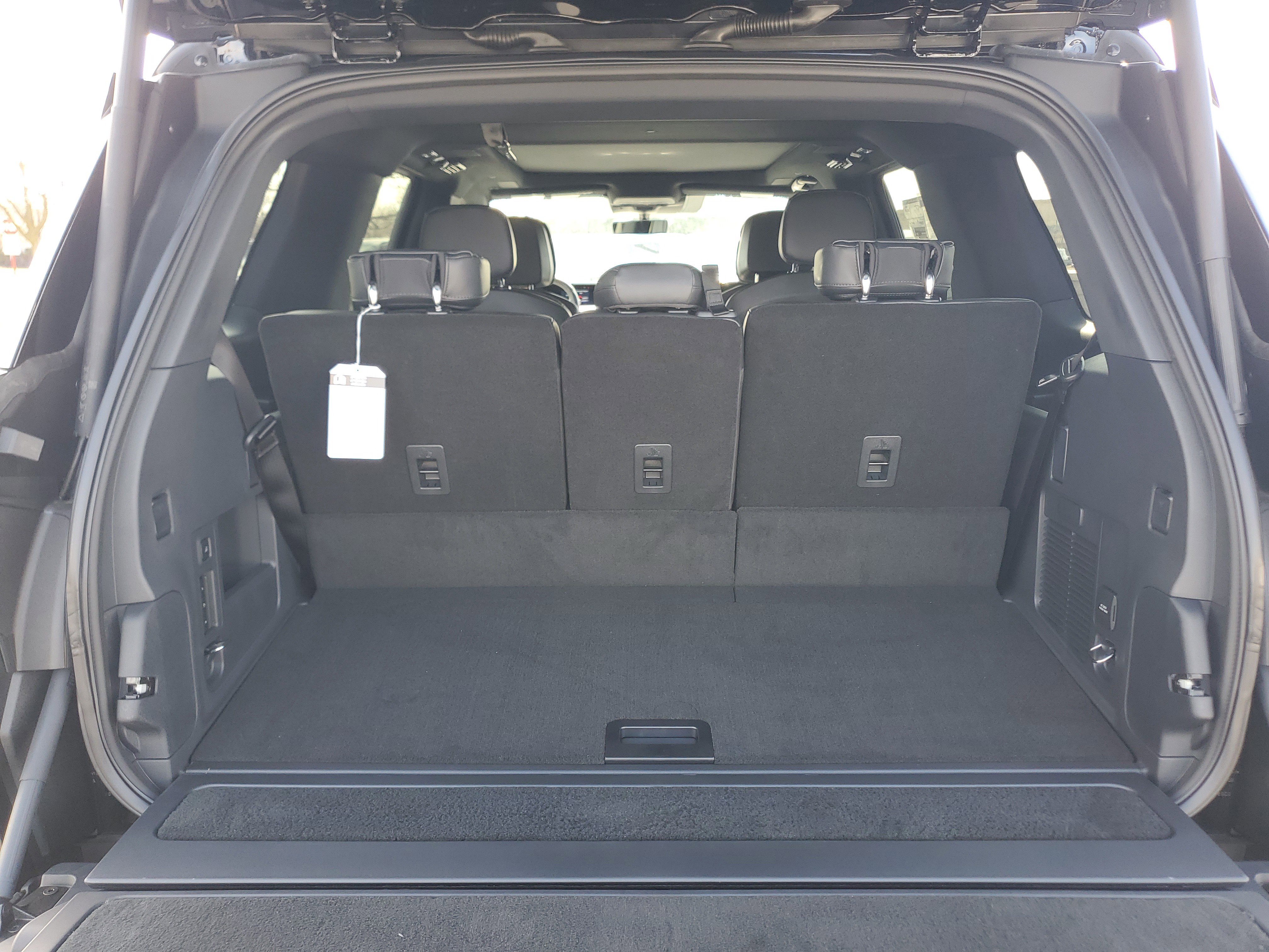 New 2026 Lincoln Navigator Reserve w/ Jet Appearance Package image 32