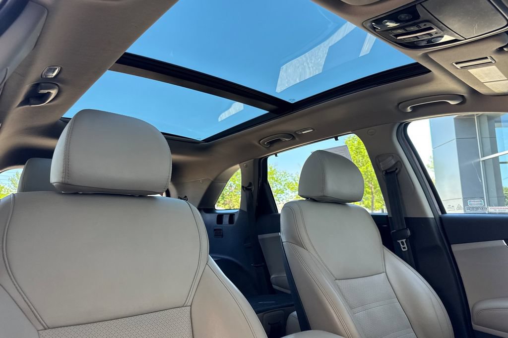 Used 2018 Kia Sorento EX w/ EX Advanced Touring Package AWD/4WD image 19