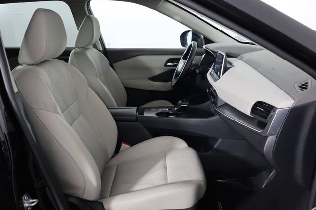 Used 2025 Nissan Rogue SV FWD image 17
