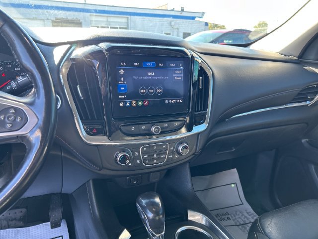 Used 2021 Chevrolet Traverse LT AWD/4WD image 17