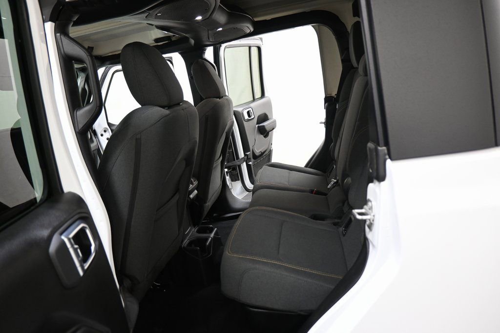 Used 2025 Jeep Gladiator Sport image 13