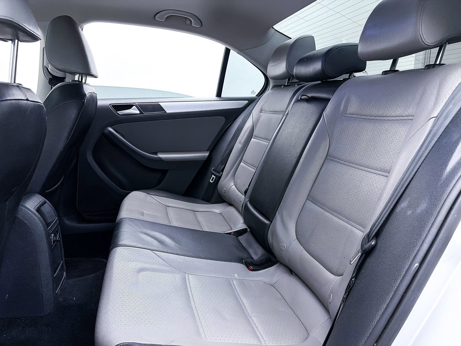 Used 2013 Volkswagen Jetta SEL image 31