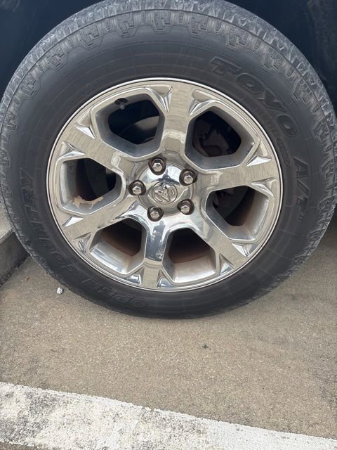 Used 2016 RAM 1500 Laramie w/ Convenience Group image 14