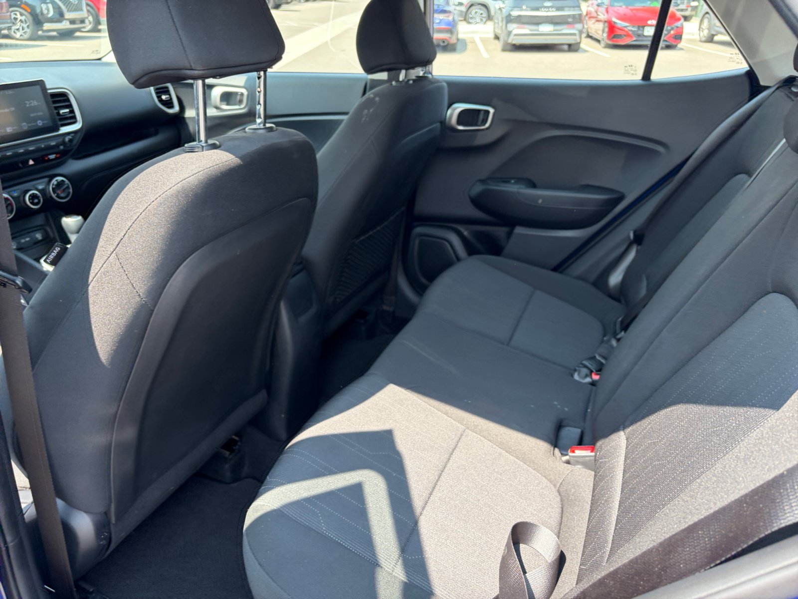 Certified 2025 Hyundai Venue SE FWD image 17
