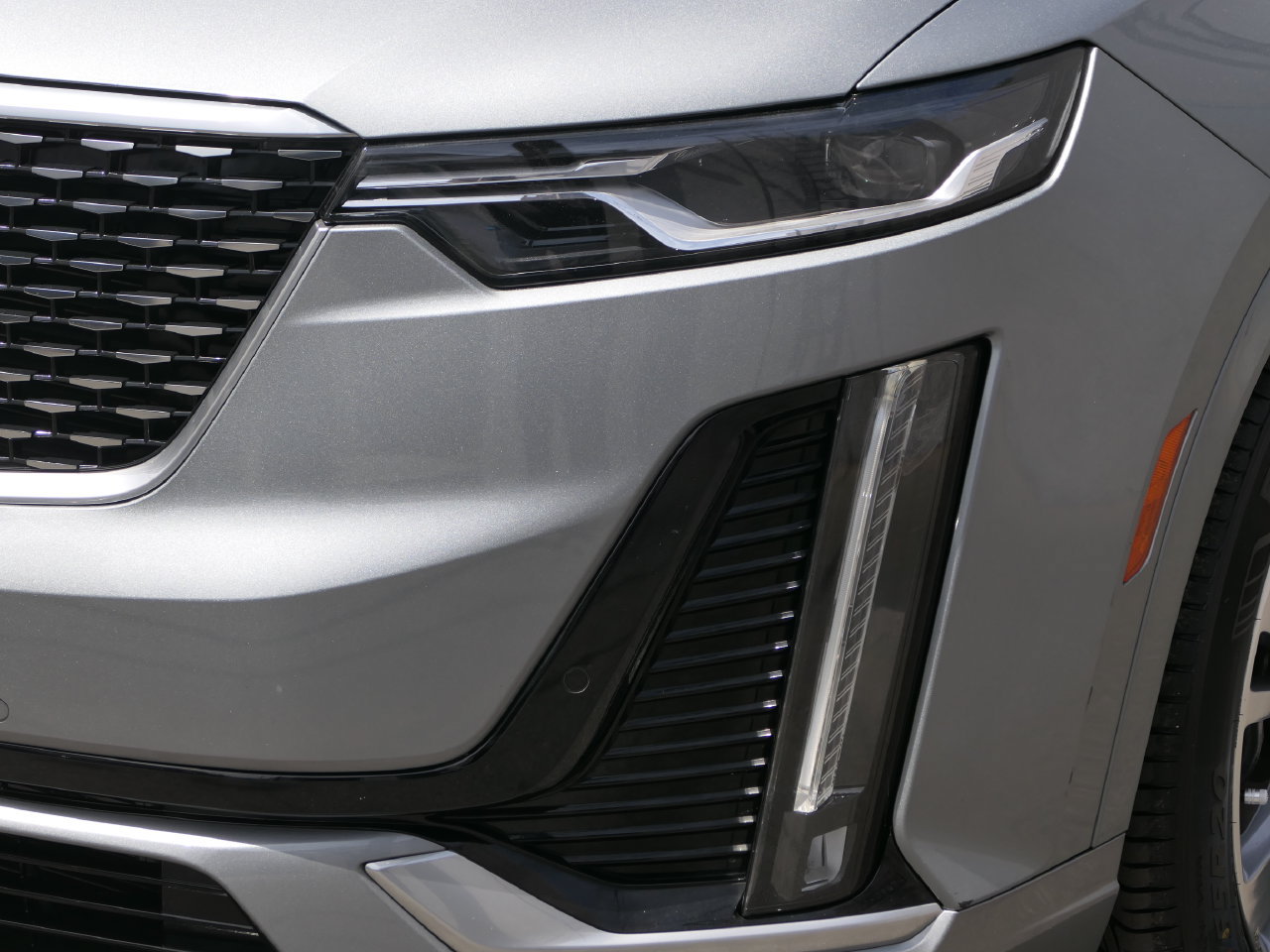 Used 2023 Cadillac XT6 Premium Luxury FWD image 8