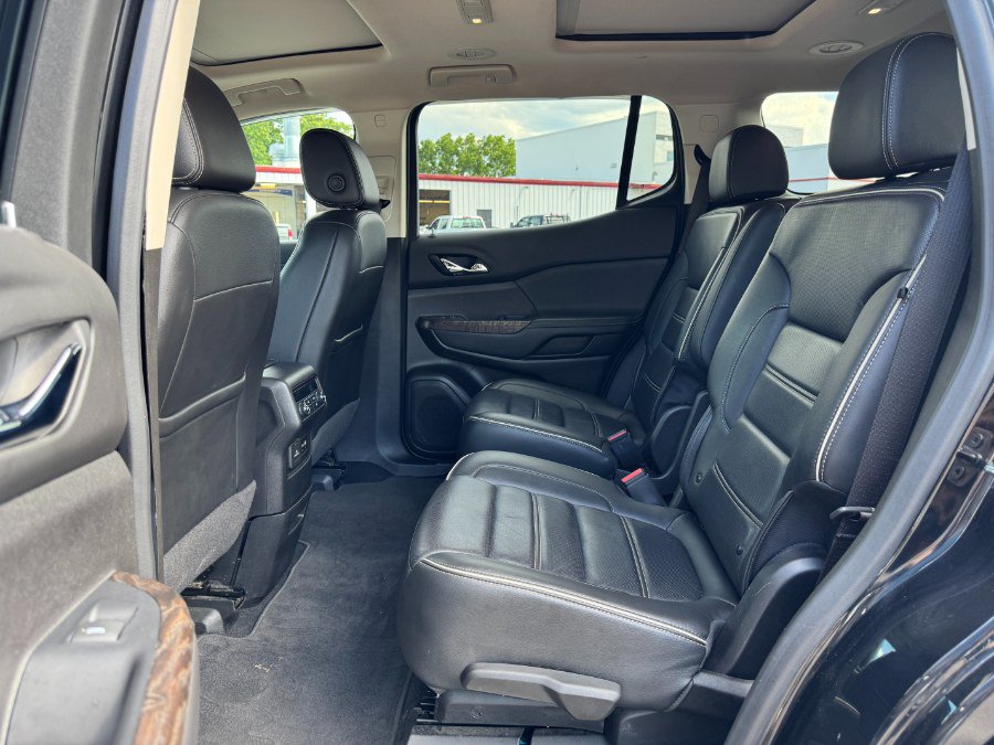 Used 2022 GMC Acadia Denali w/ GMC Pro Grade Package AWD/4WD image 16