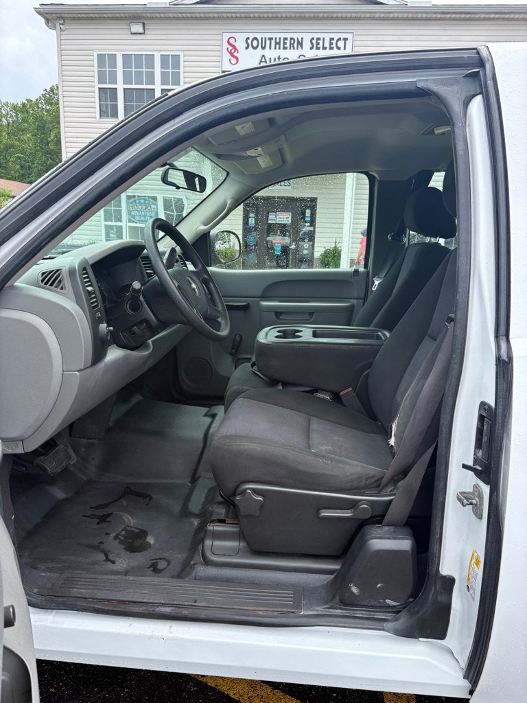 Used 2010 Chevrolet Silverado 1500 W/T RWD image 9