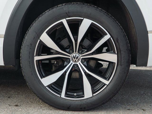 Used 2025 Volkswagen Atlas SEL Premium R-Line image 13