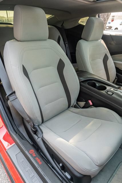 Used 2018 Chevrolet Camaro SS RWD image 36