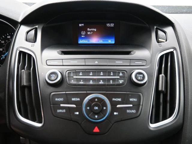 Used 2015 Ford Focus SE w/ Equipment Group 201A image 9