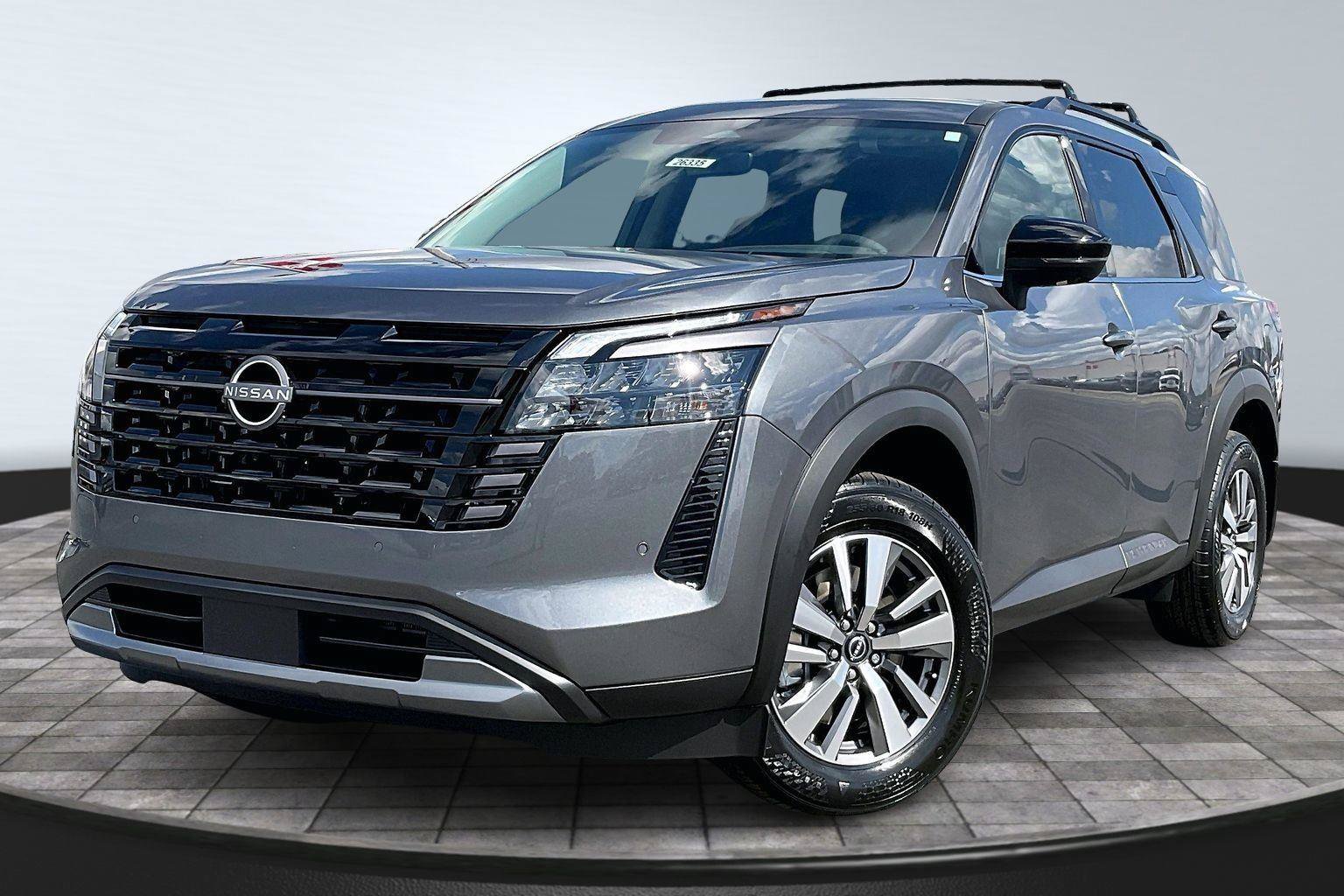 New 2026 Nissan Pathfinder SL FWD image 2