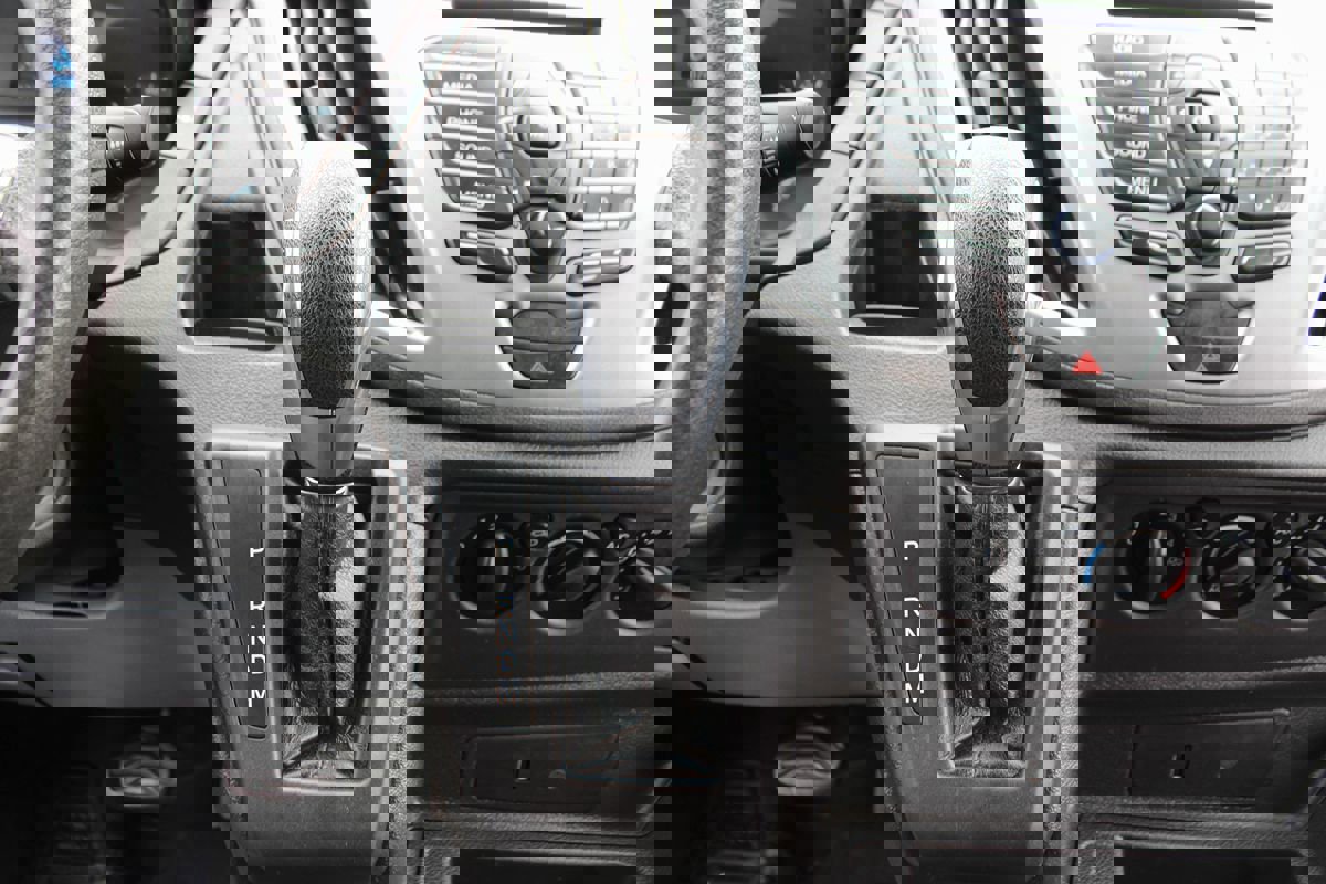 Used 2019 Ford Transit 150 XLT image 33