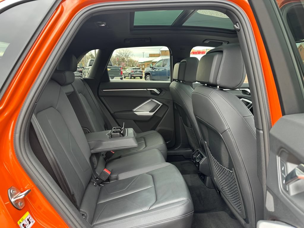 Used 2025 Audi Q3 2.0T Premium AWD/4WD image 17