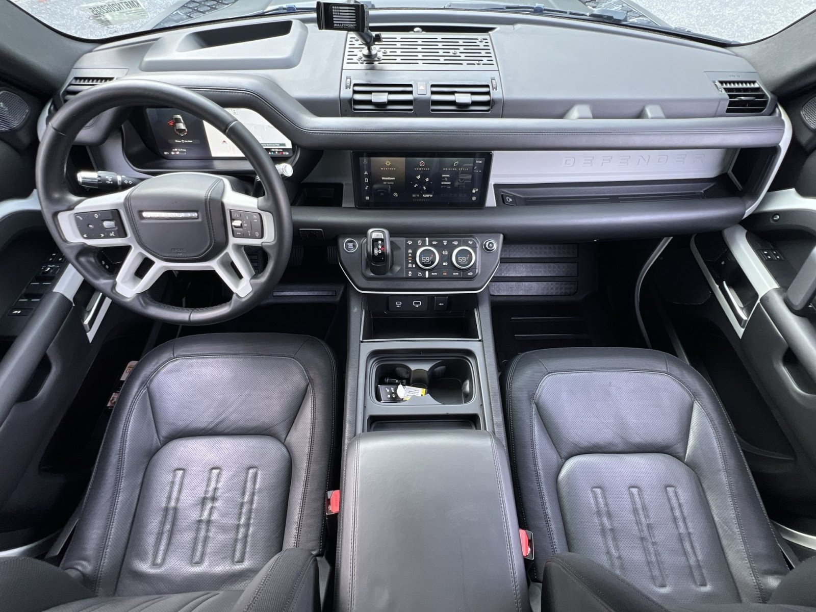 Used 2022 Land Rover Defender 110 X-Dynamic HSE AWD/4WD image 13