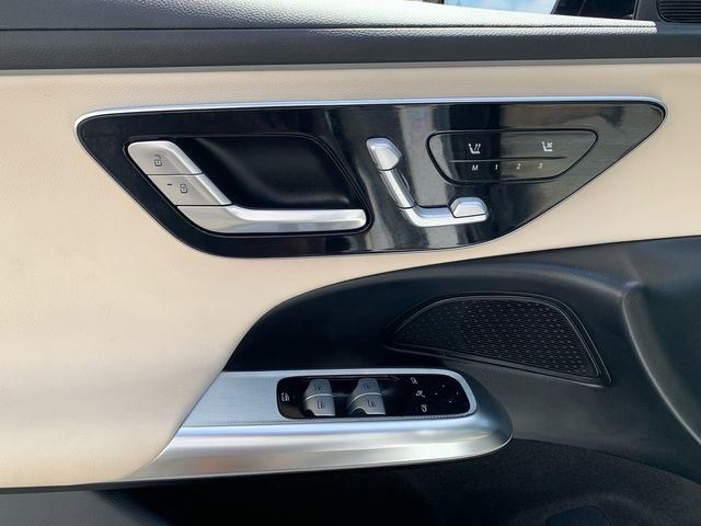 Used 2025 Mercedes-Benz E 350 4MATIC Sedan image 20