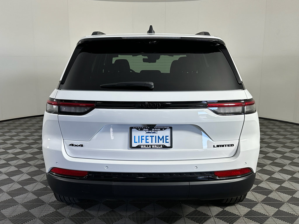 New 2025 Jeep Grand Cherokee Limited image 16