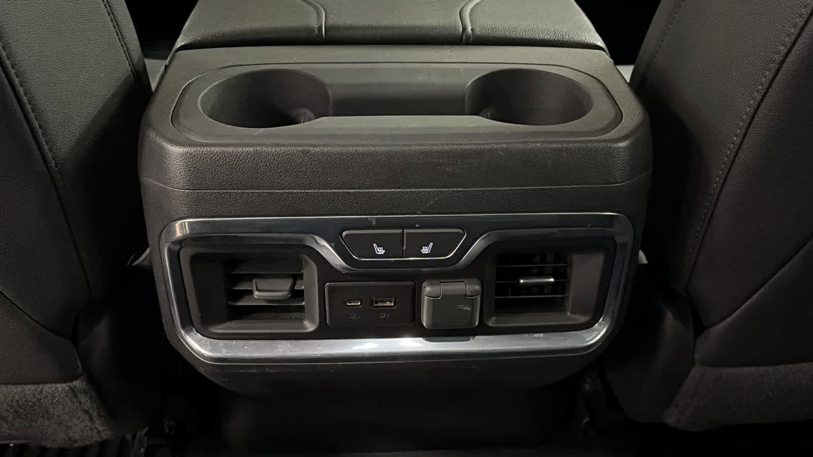 Used 2022 Chevrolet Silverado 2500 LTZ w/ LTZ Plus Package image 24