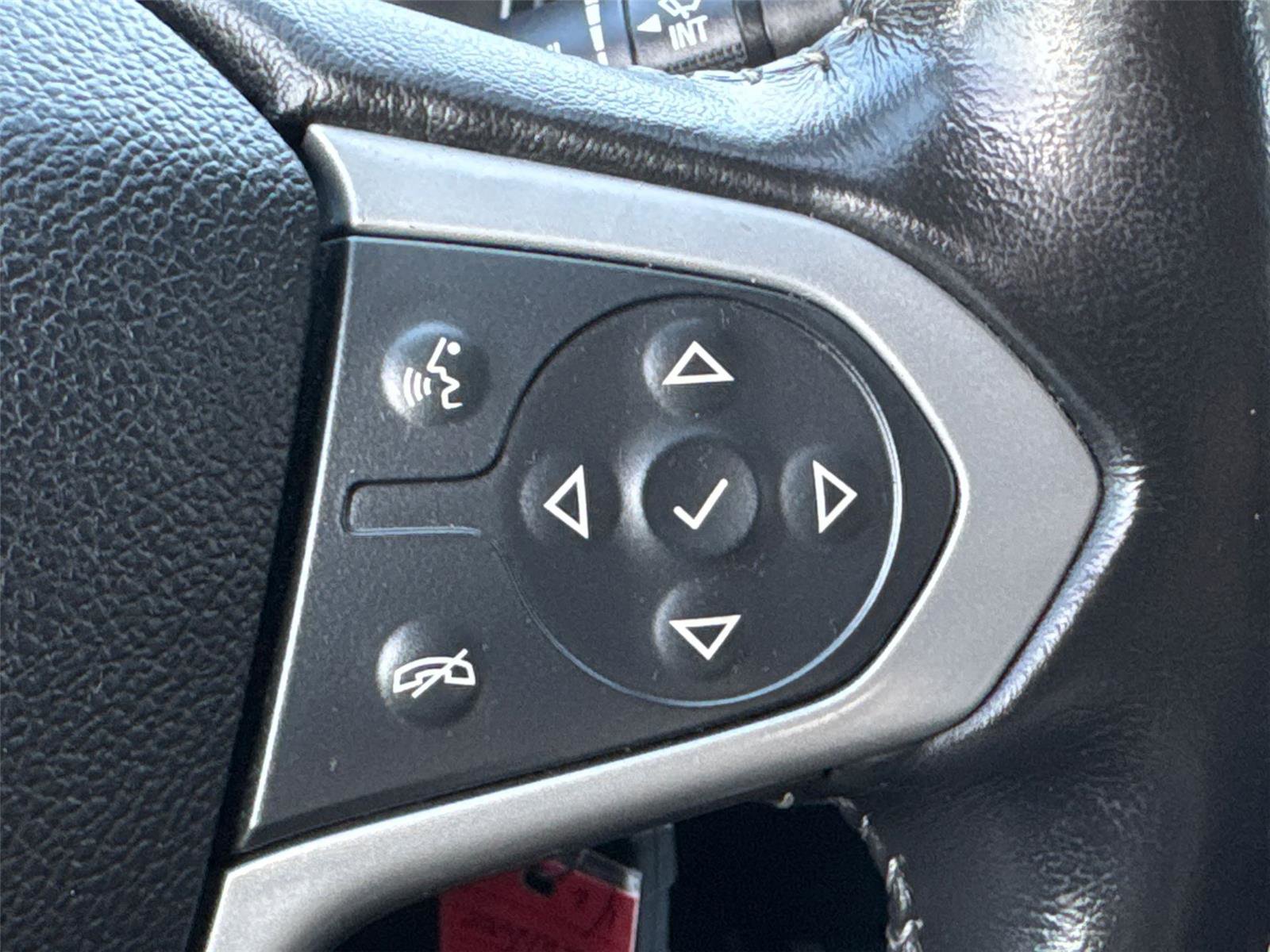 Used 2016 Chevrolet Colorado LT image 30