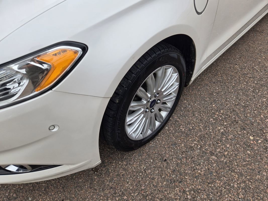 Used 2013 Ford Fusion Energi Titanium w/ Driver Assist Pkg image 4
