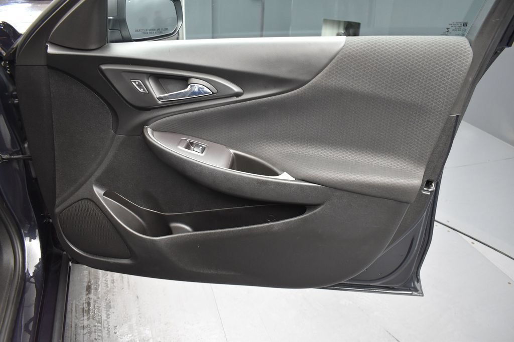 Used 2022 Chevrolet Malibu LS FWD image 6