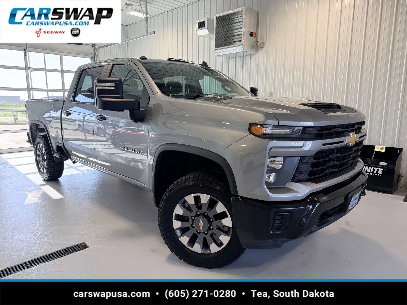 Used 2024 Chevrolet Silverado 2500 Custom w/ Custom Value Package AWD/4WD image 1