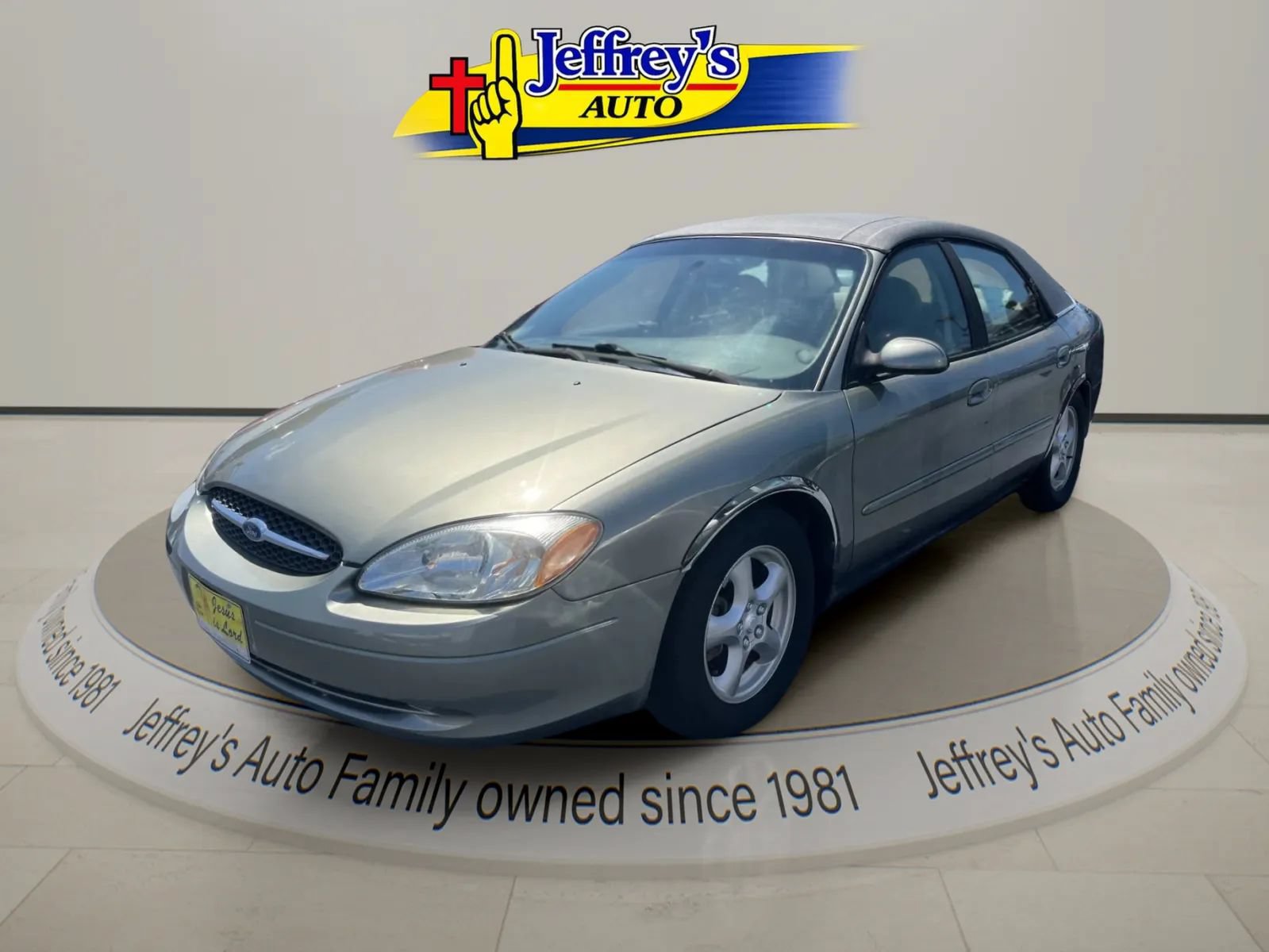Used 2002 Ford Taurus SE FWD image 1