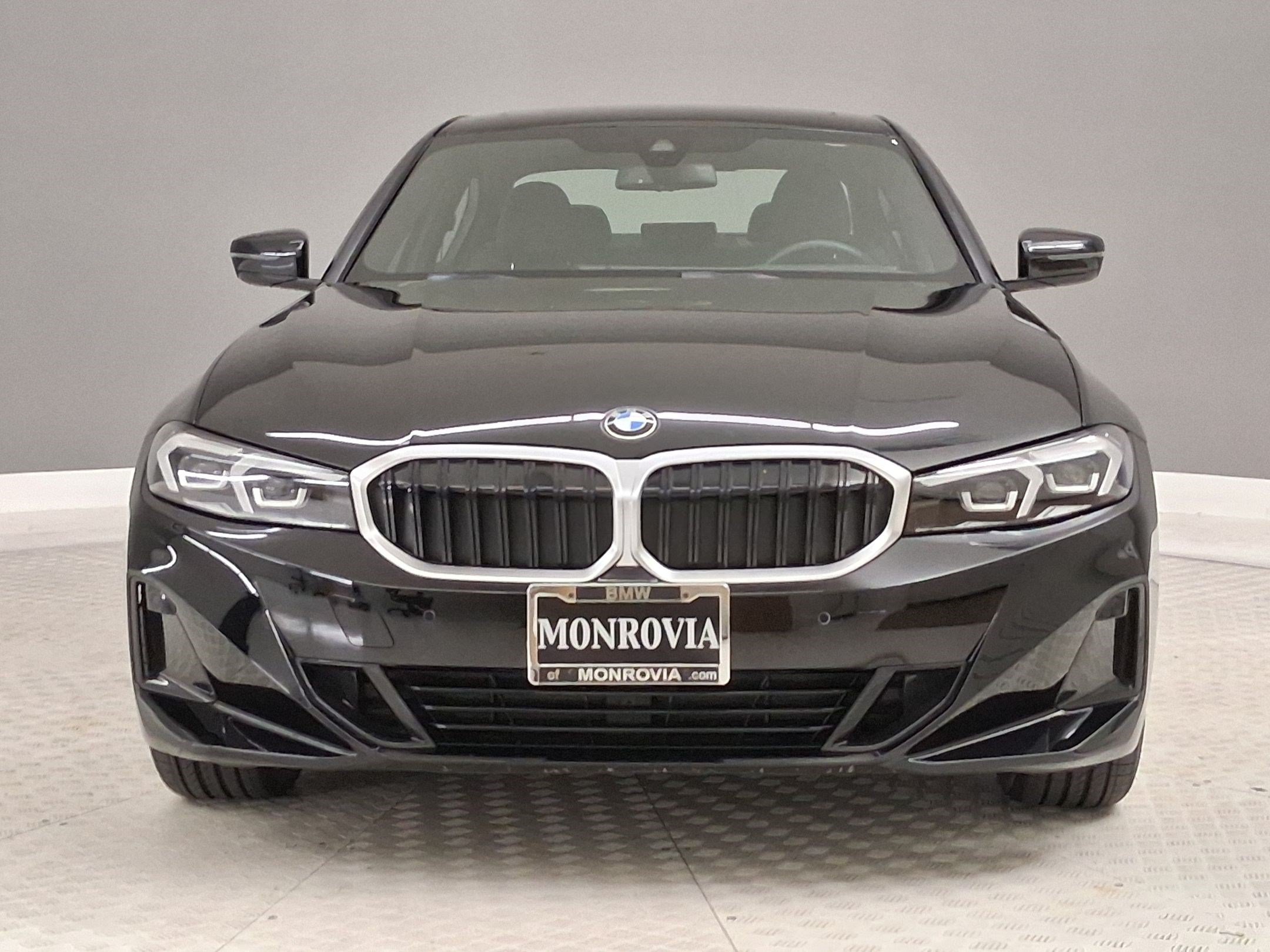 Used 2023 BMW 330i Sedan w/ Premium Package RWD image 6