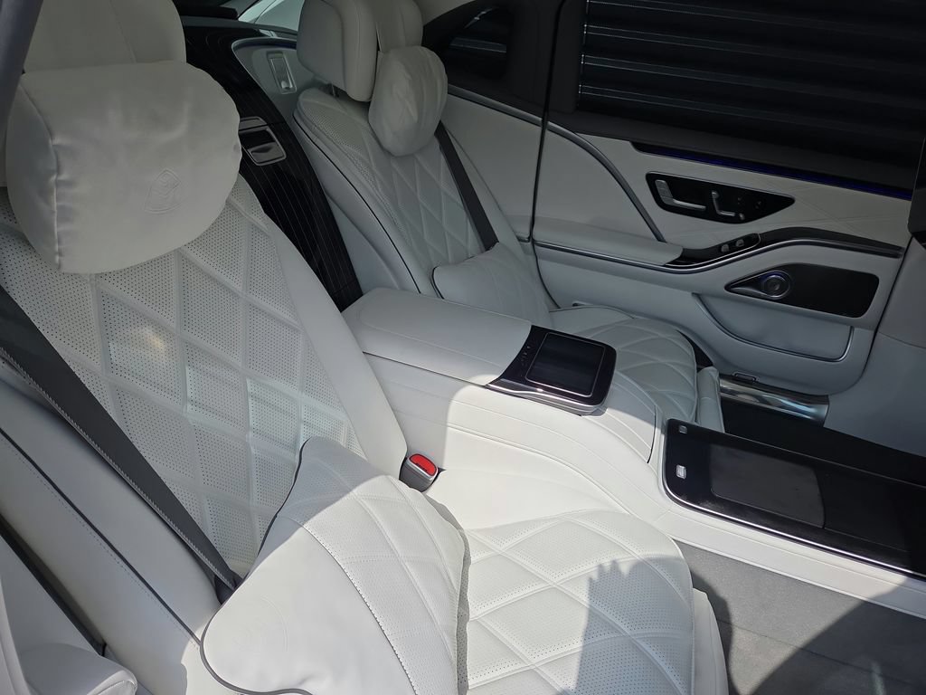 Used 2022 Mercedes-Benz Maybach S 580 4MATIC image 21