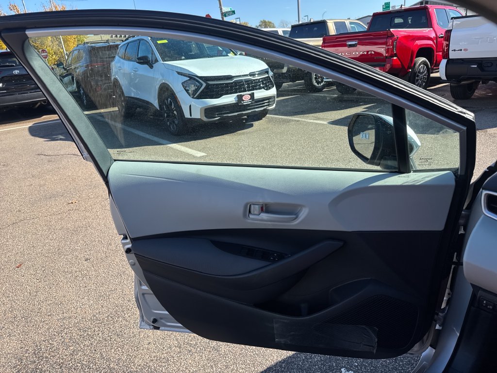 New 2027 Toyota Corolla LE FWD image 32