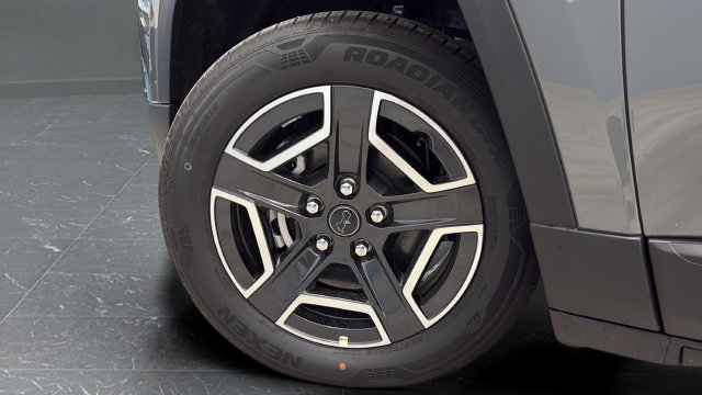 New 2027 Jeep Cherokee Laredo AWD/4WD image 35