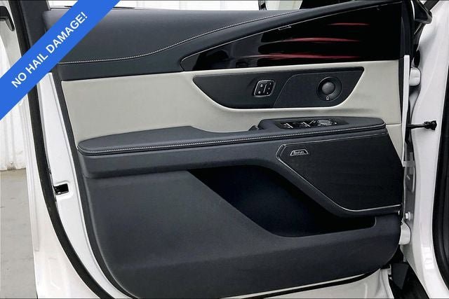 Used 2025 Lincoln Nautilus Premier w/ Equipment Group 102A AWD/4WD image 21