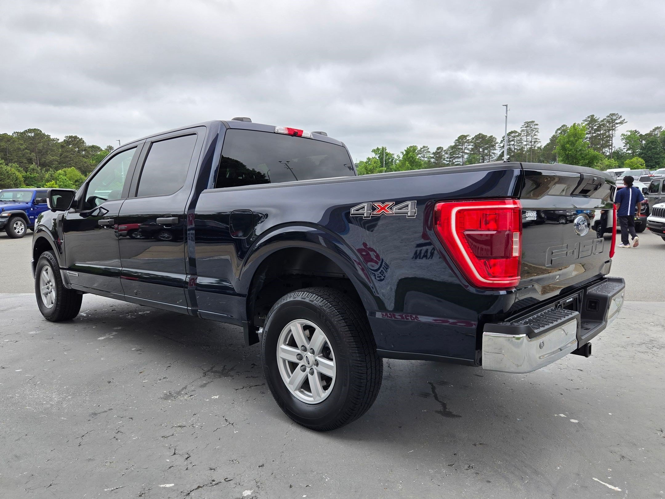 Used 2022 Ford F150 XL w/ Equipment Group 101A High AWD/4WD image 5