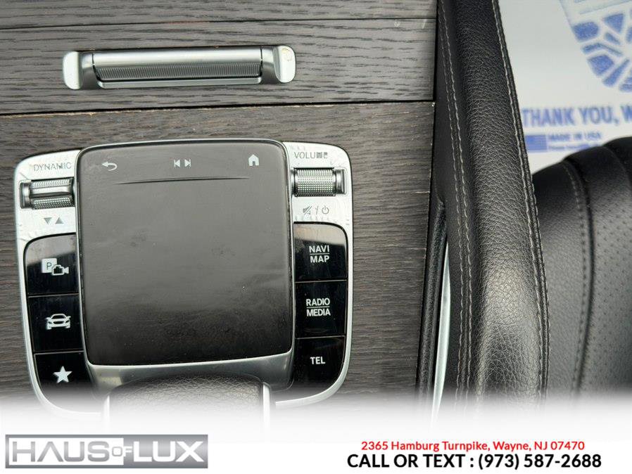 Used 2020 Mercedes-Benz GLE 350 4MATIC w/ AMG Line Exterior image 32