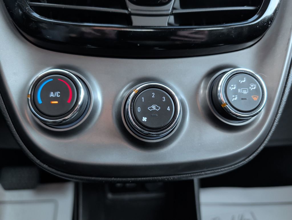 Used 2022 Chevrolet Spark LT w/ Spark Special Edition image 15