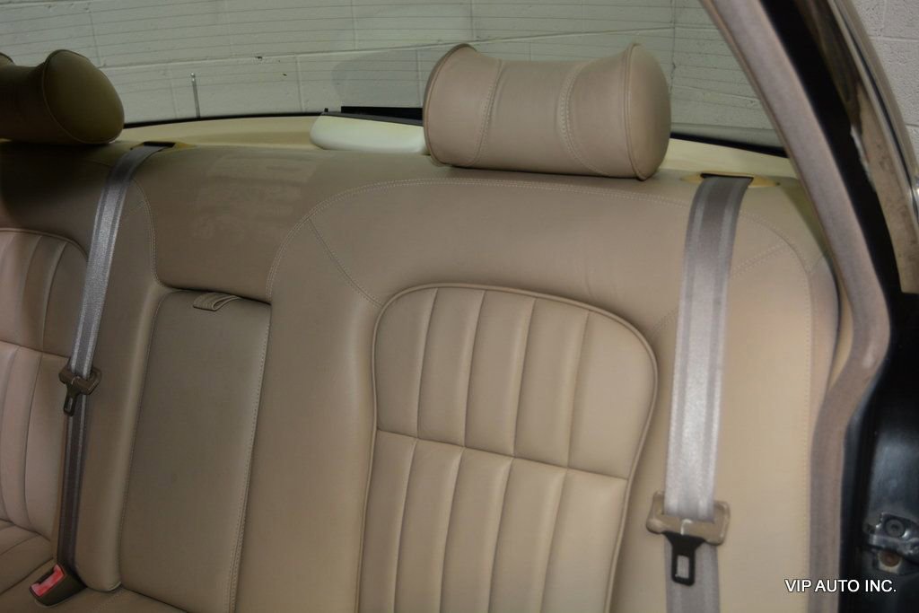 Used 2000 Jaguar XJ8 image 21