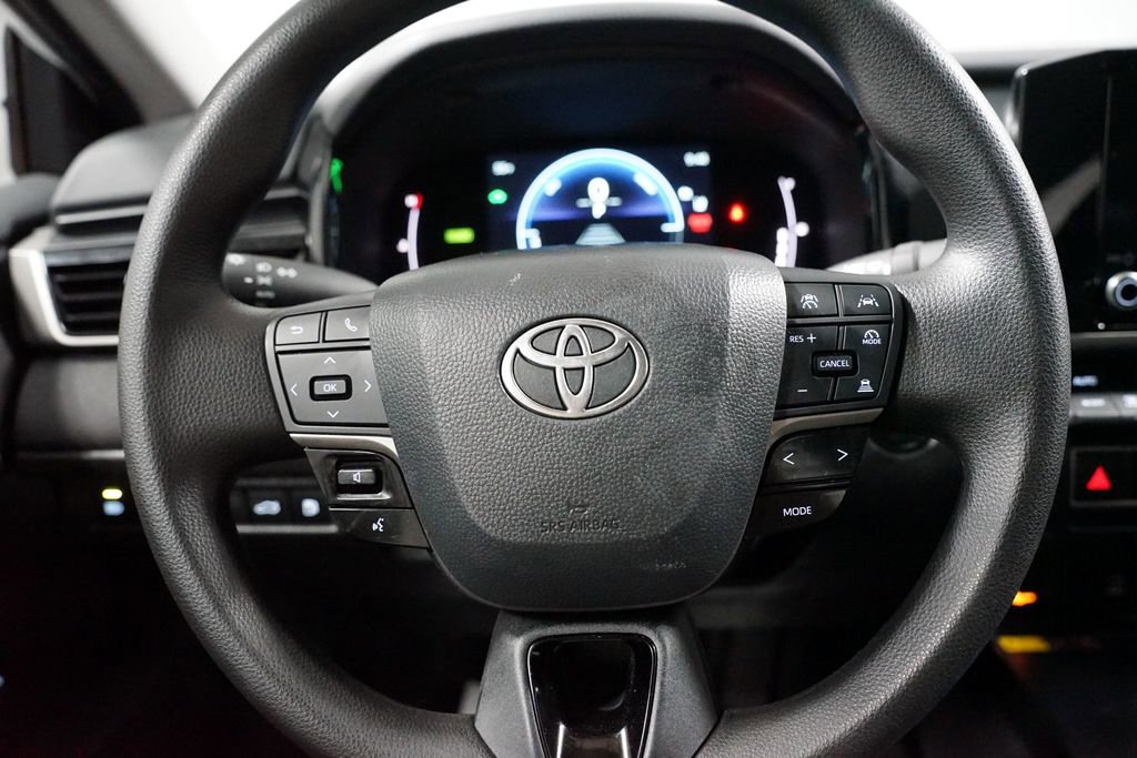 Certified 2025 Toyota Camry LE w/ Convenience Package image 12